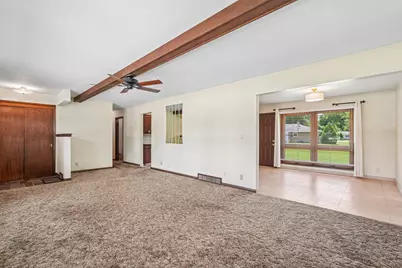 4541 S Clearwater Pl, New Berlin, WI 53151 - Photo 5
