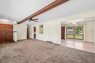 4541 S Clearwater Pl, New Berlin, WI 53151 - Photo 5