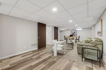 3608 N 101st St, Wauwatosa, WI 53222 - Photo 19