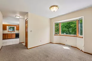 7017 W Hummingbird Ct, Milwaukee, WI 53223 - Photo 5