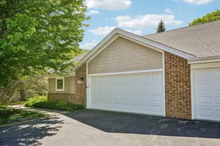 7017 W Hummingbird Ct, Milwaukee, WI 53223 - Photo 33