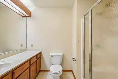 7017 W Hummingbird Ct, Milwaukee, WI 53223 - Photo 11
