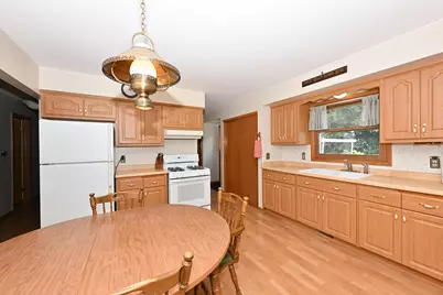 26624  Waubeesee Lake Dr, Racine, WI 53185 - Photo 5