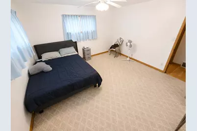 2310  Hamilton St, Manitowoc, WI 54220 - Photo 11