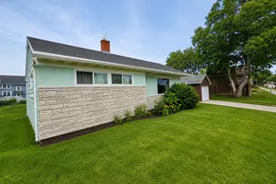2310 Hamilton St, Manitowoc, WI 54220 - Photo 1