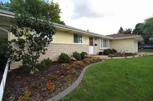 W174N9446 Joper Rd, Menomonee Falls, WI 53051 - Photo 29