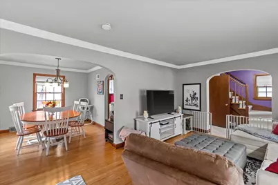 2336 S 67th St, West Allis, WI 53219 - Photo 7