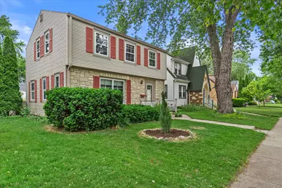 2336 S 67th St, West Allis, WI 53219 - Photo 3