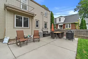 2336 S 67th St, West Allis, WI 53219 - Photo 23