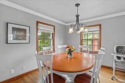 2336 S 67th St, West Allis, WI 53219 - Photo 9
