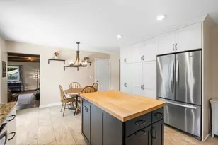 W56N850 N Meadow Ct, Cedarburg, WI 53012 - Photo 13