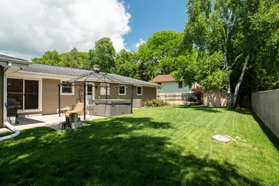 W56N850 N Meadow Ct, Cedarburg, WI 53012 - Photo 37