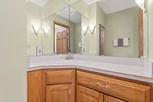 W168N5039 Stonefield Rd, Menomonee Falls, WI 53051 - Photo 15