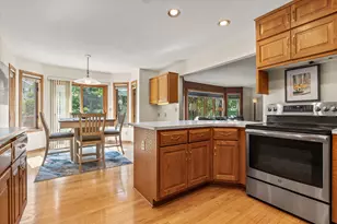 W168N5039 Stonefield Rd, Menomonee Falls, WI 53051 - Photo 11