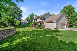 W168N5039 Stonefield Rd, Menomonee Falls, WI 53051 - Photo 33