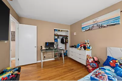 4501 W Tesch Ave, Greenfield, WI 53220 - Photo 19