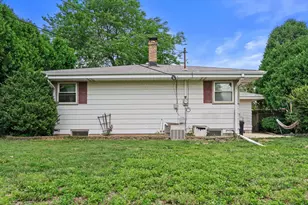 4501 W Tesch Ave, Greenfield, WI 53220 - Photo 27