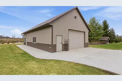 W985  Fur Farm Rd, New Holstein, WI 53061 - Photo 29
