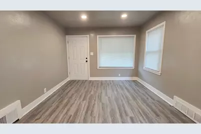 4606 N Sherman Blvd, Milwaukee, WI 53209 - Photo 5