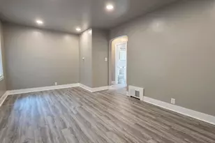 4606 N Sherman Blvd, Milwaukee, WI 53209 - Photo 9
