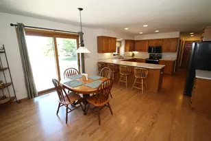 S95W12970 Walter Hagen Dr, Muskego, WI 53150 - Photo 9