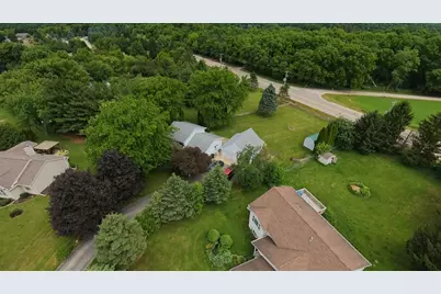W5182  Jason Rd, Elkhorn, WI 53121 - Photo 5