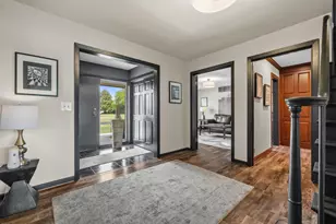 3 Shorewood Ct, Racine, WI 53402 - Photo 3