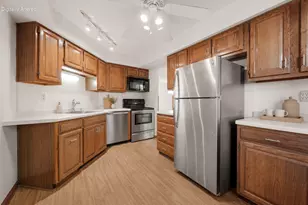 7234 N Green Bay Ave, Glendale, WI 53209 - Photo 5