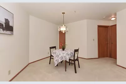 7234 N Green Bay Ave #105, Glendale, WI 53209 - Photo 11
