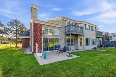 N16W26512  Golf View Ln #H, Pewaukee, WI 53072 - Photo 5