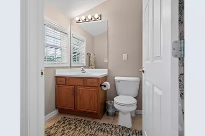 N16W26512  Golf View Ln #H, Pewaukee, WI 53072 - Photo 35