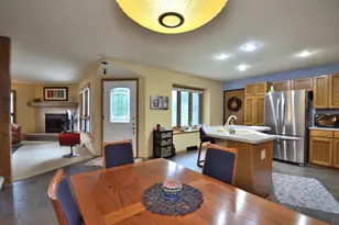 15651 W Ridge Rd, New Berlin, WI 53151 - Photo 13