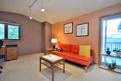 15651 W Ridge Rd, New Berlin, WI 53151 - Photo 21