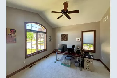 1423  Hidden Waters Cir, West Bend, WI 53095 - Photo 13