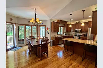 1423  Hidden Waters Cir, West Bend, WI 53095 - Photo 9