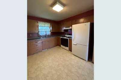 4302 E Parke Ridge Ln, Sheboygan, WI 53083 - Photo 3