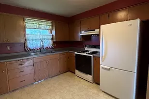 4302 E Parke Rdg Ln, Sheboygan, WI 53083 - Photo 3