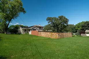 21485 Belgren Rd, Brookfield, WI 53186 - Photo 43