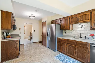 21485  Belgren Rd, Brookfield, WI 53186 - Photo 15