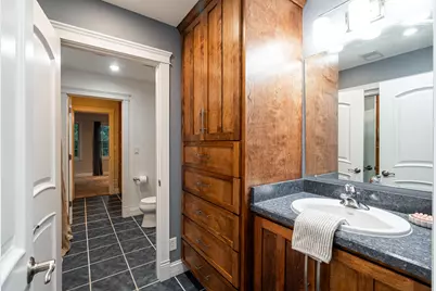 210 S 78th St, Milwaukee, WI 53214 - Photo 39