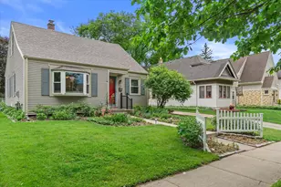 2116 N 85th St, Wauwatosa, WI 53226 - Photo 29