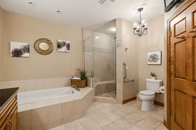765  Bay Ct #B, Brookfield, WI 53005 - Photo 15