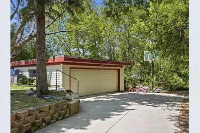 6235 N 95th St, Milwaukee, WI 53225 - Photo 45