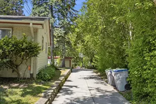 6235 N 95th St, Milwaukee, WI 53225 - Photo 43