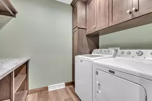 10515 Oliver's Way, Maribel, WI 54227 - Photo 23