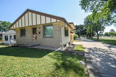 836 S 95th St, West Allis, WI 53214 - Photo 1