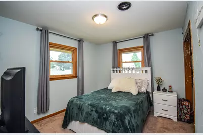 836 S 95th St, West Allis, WI 53214 - Photo 21