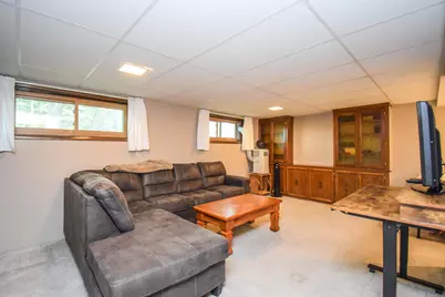 836 S 95th St, West Allis, WI 53214 - Photo 17