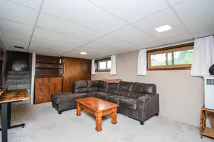 836 S 95th St, West Allis, WI 53214 - Photo 15