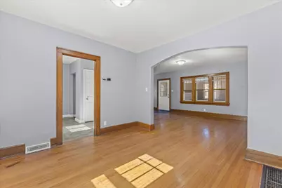 2213  Carlilse Ave, Racine, WI 53404 - Photo 5